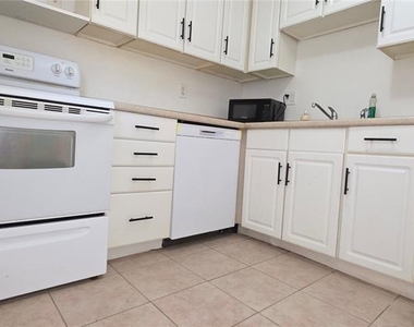 1504 Virginia Avenue - Photo Thumbnail 8