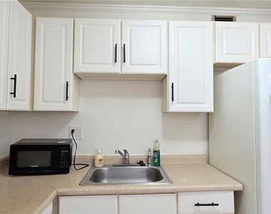 1504 Virginia Avenue - Photo Thumbnail 13