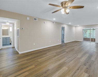 3500 Lake Bayshore Drive - Photo Thumbnail 11