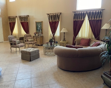 170 Arches Court - Photo Thumbnail 2