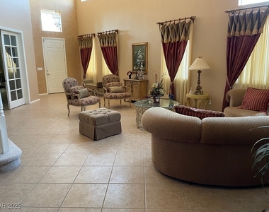 170 Arches Court - Photo Thumbnail 3