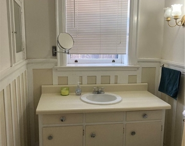 44 N Pearl Street - Photo Thumbnail 8