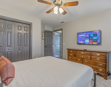10 Bridlewood Court - Photo Thumbnail 17