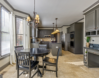 10 Bridlewood Court - Photo Thumbnail 12