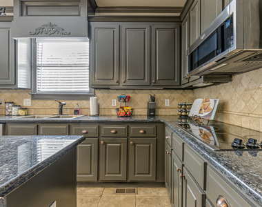 10 Bridlewood Court - Photo Thumbnail 13