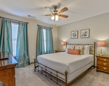 10 Bridlewood Court - Photo Thumbnail 16