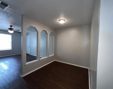 219 Fry Street - Photo Thumbnail 9