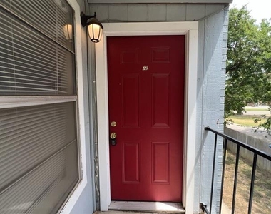 219 Fry Street - Photo Thumbnail 3