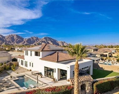 80467 Old Ranch Trail S - Photo Thumbnail 4