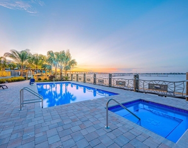 41 Sw Seminole Street - Photo Thumbnail 40