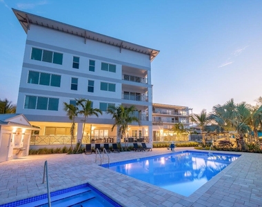 41 Sw Seminole Street - Photo Thumbnail 44
