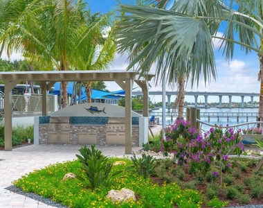 41 Sw Seminole Street - Photo Thumbnail 2