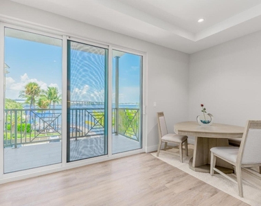 41 Sw Seminole Street - Photo Thumbnail 53