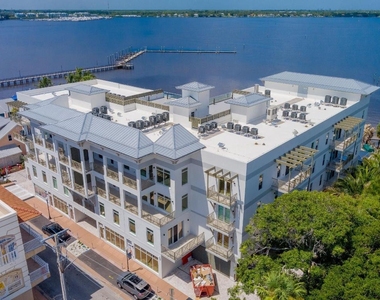 41 Sw Seminole Street - Photo Thumbnail 23