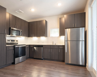 601 W St Johns Ave - Photo Thumbnail 3