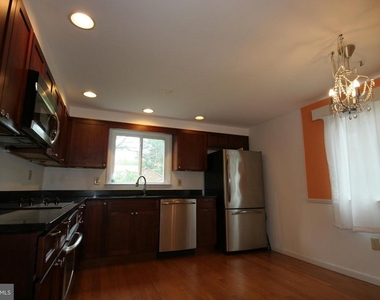 31 Belmore Road - Photo Thumbnail 9