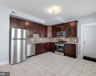 1713 E Lafayette Avenue - Photo Thumbnail 7