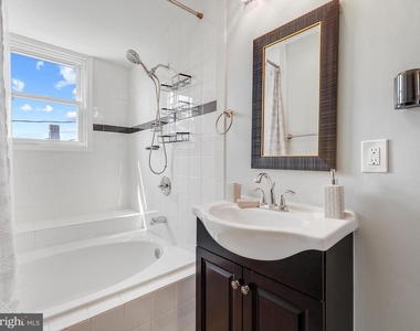 1713 E Lafayette Avenue - Photo Thumbnail 20