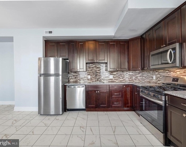 1713 E Lafayette Avenue - Photo Thumbnail 8