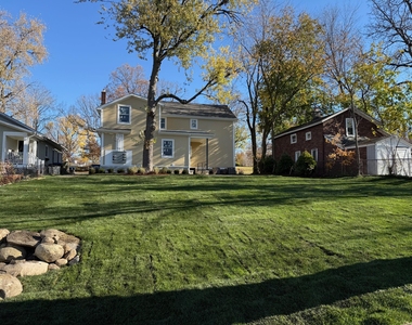 627 N River - Photo Thumbnail 1