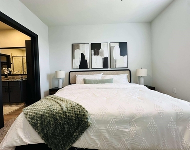 2603 N Fry Road - Photo Thumbnail 7