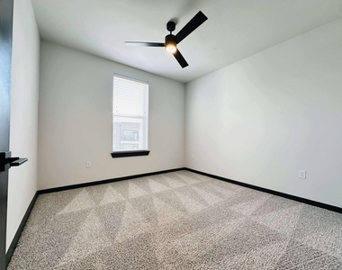 2603 N Fry Road - Photo Thumbnail 4