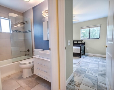 600 Carriage House Lane - Photo Thumbnail 16