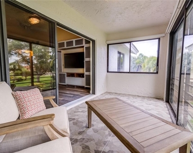 600 Carriage House Lane - Photo Thumbnail 8