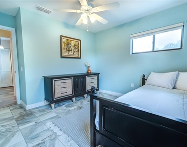 600 Carriage House Lane - Photo Thumbnail 15
