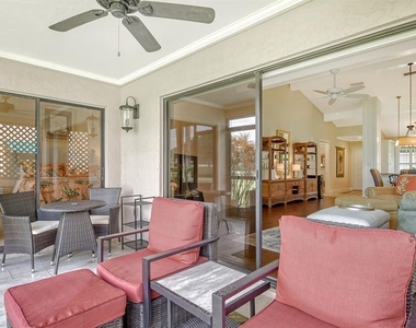 6041 Clubside Drive - Photo Thumbnail 15