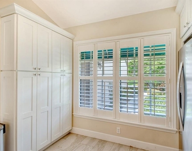 6041 Clubside Drive - Photo Thumbnail 24