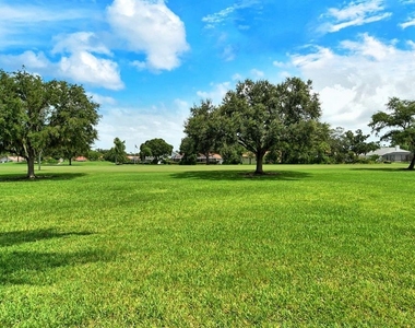 6041 Clubside Drive - Photo Thumbnail 41