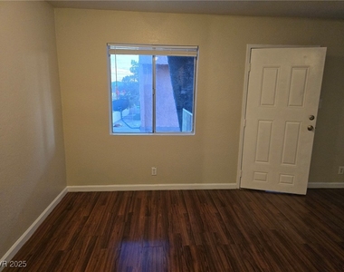 1724 Breckenwood Court - Photo Thumbnail 14