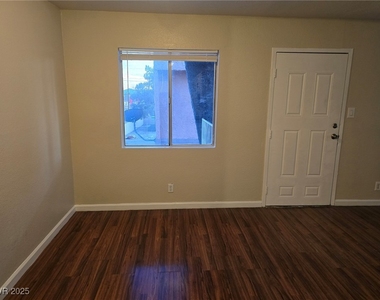 1724 Breckenwood Court - Photo Thumbnail 15