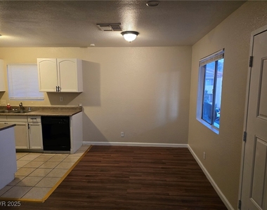 1724 Breckenwood Court - Photo Thumbnail 3