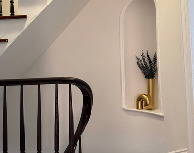 343 Waverly Avenue - Photo Thumbnail 10