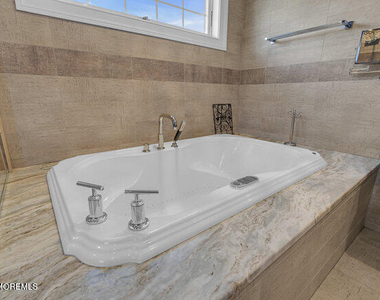 308 Pennsylvania Avenue - Photo Thumbnail 25