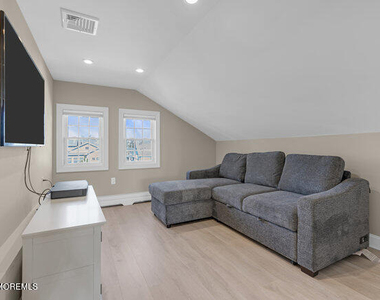 308 Pennsylvania Avenue - Photo Thumbnail 43
