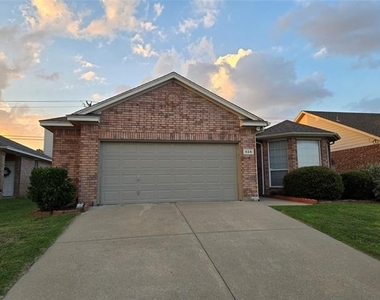 624 Caravan Drive - Photo Thumbnail 6