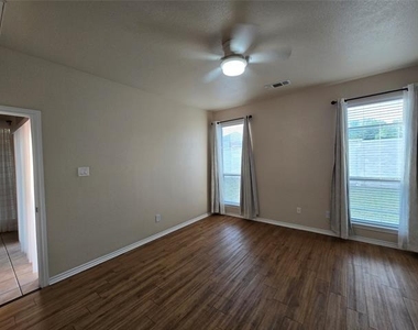 624 Caravan Drive - Photo Thumbnail 10
