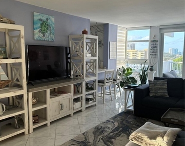 1370 S Ocean Boulevard - Photo Thumbnail 14