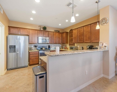 52050 Rosewood Lane - Photo Thumbnail 17