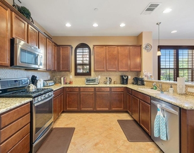 52050 Rosewood Lane - Photo Thumbnail 20