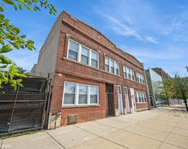 5028 W Madison Street - Photo Thumbnail 2