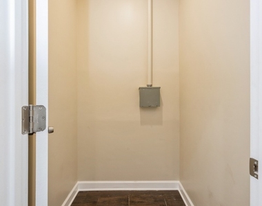 5028 W Madison Street - Photo Thumbnail 21