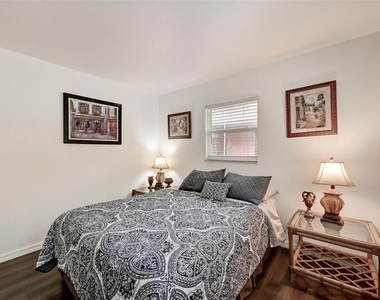 618 S Osprey Avenue - Photo Thumbnail 16