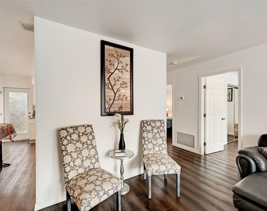 618 S Osprey Avenue - Photo Thumbnail 5