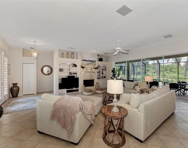 383 Cedarbrook Court - Photo Thumbnail 10