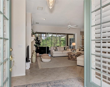383 Cedarbrook Court - Photo Thumbnail 6