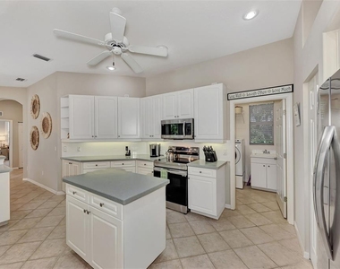 383 Cedarbrook Court - Photo Thumbnail 23